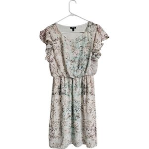 Apt. 9 Cream Top with Black Label